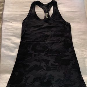 Lululemon tank NWOT